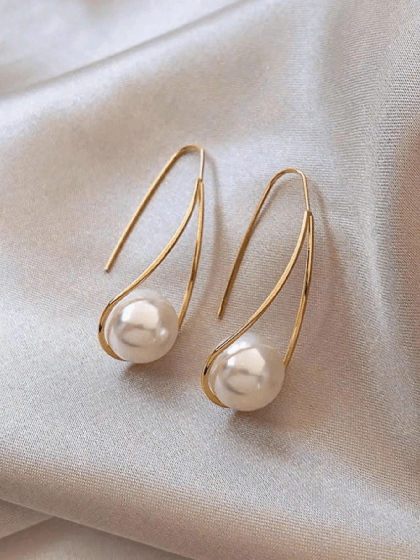 Elegant Pearl Drop Earrings