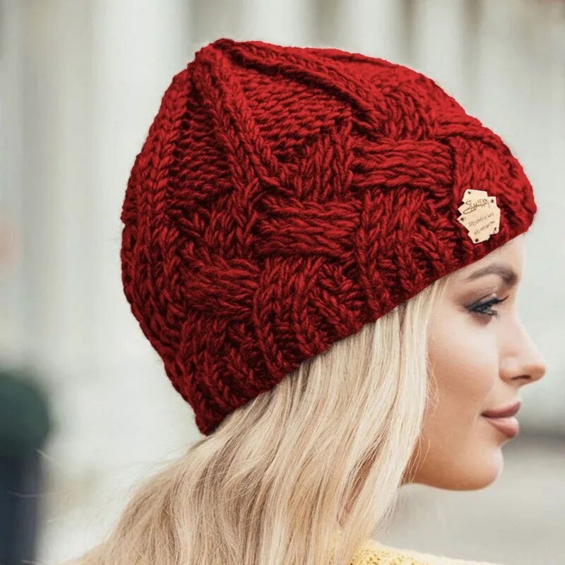 Cecelia - Soft and Fashionable Knitted Beanie