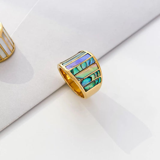 Vintage Gold Chromatic Ring