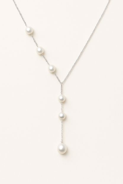 Vintage Pendant Pearls Necklace